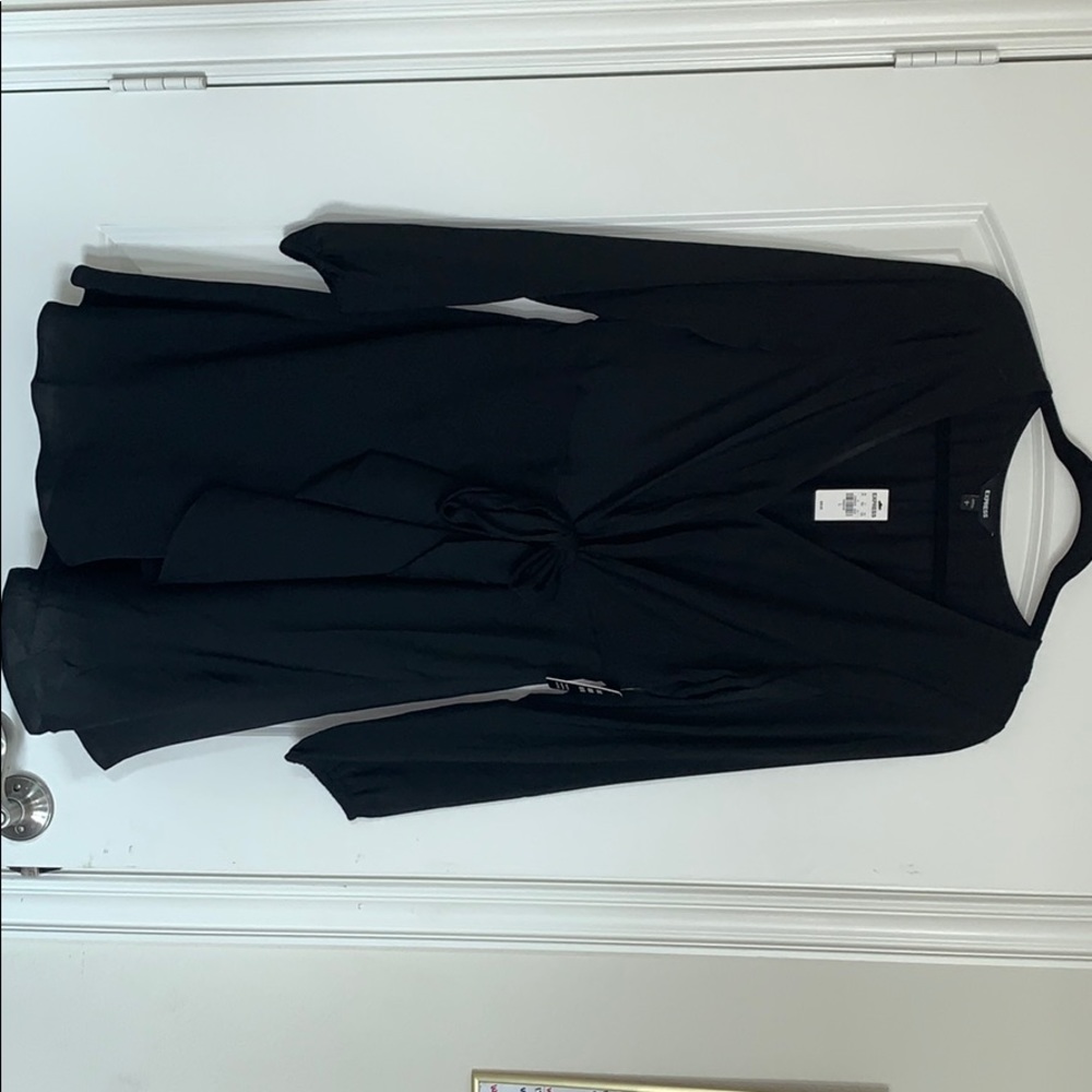 Black tie waist long sleeve dress